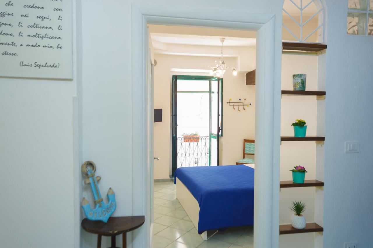 Ti Porto Al Centro Unforgettable Moments Apartment Salerno Bagian luar foto