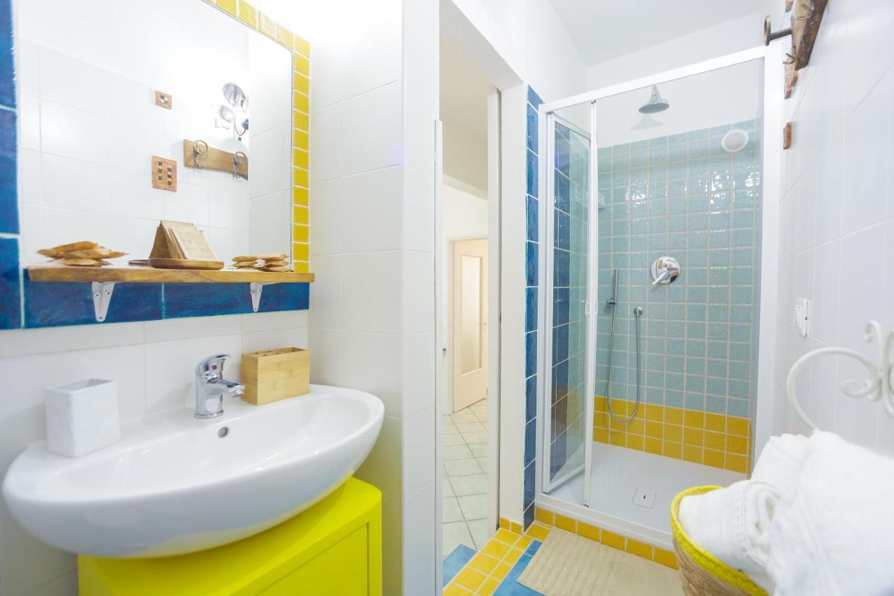 Ti Porto Al Centro Unforgettable Moments Apartment Salerno Bagian luar foto
