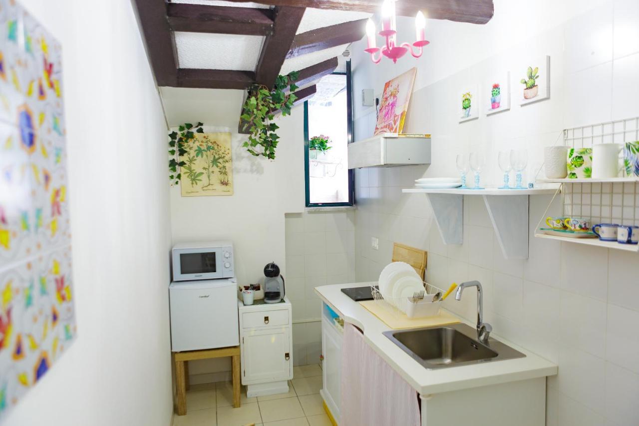 Ti Porto Al Centro Unforgettable Moments Apartment Salerno Bagian luar foto