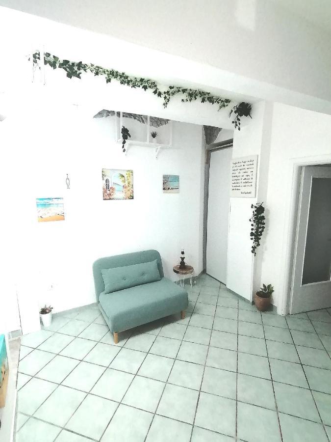 Ti Porto Al Centro Unforgettable Moments Apartment Salerno Bagian luar foto
